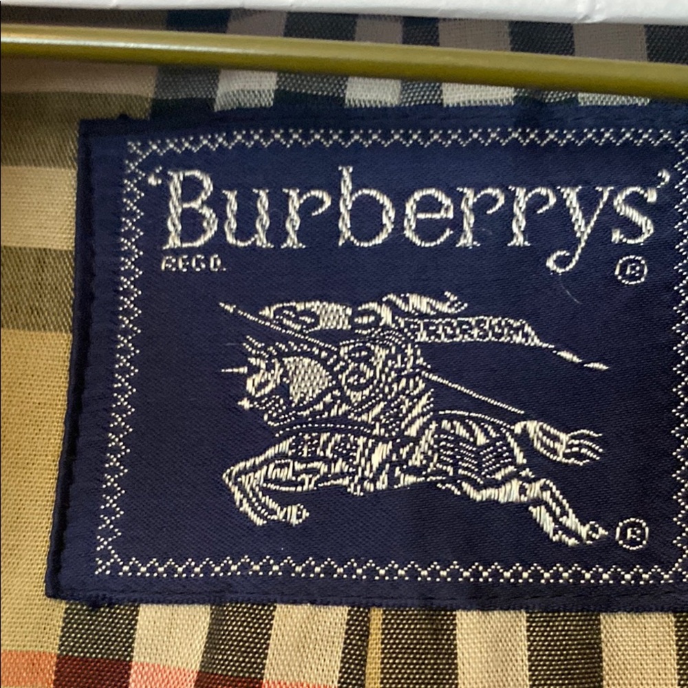 Burberry Trench Coat - Classic Check Pattern